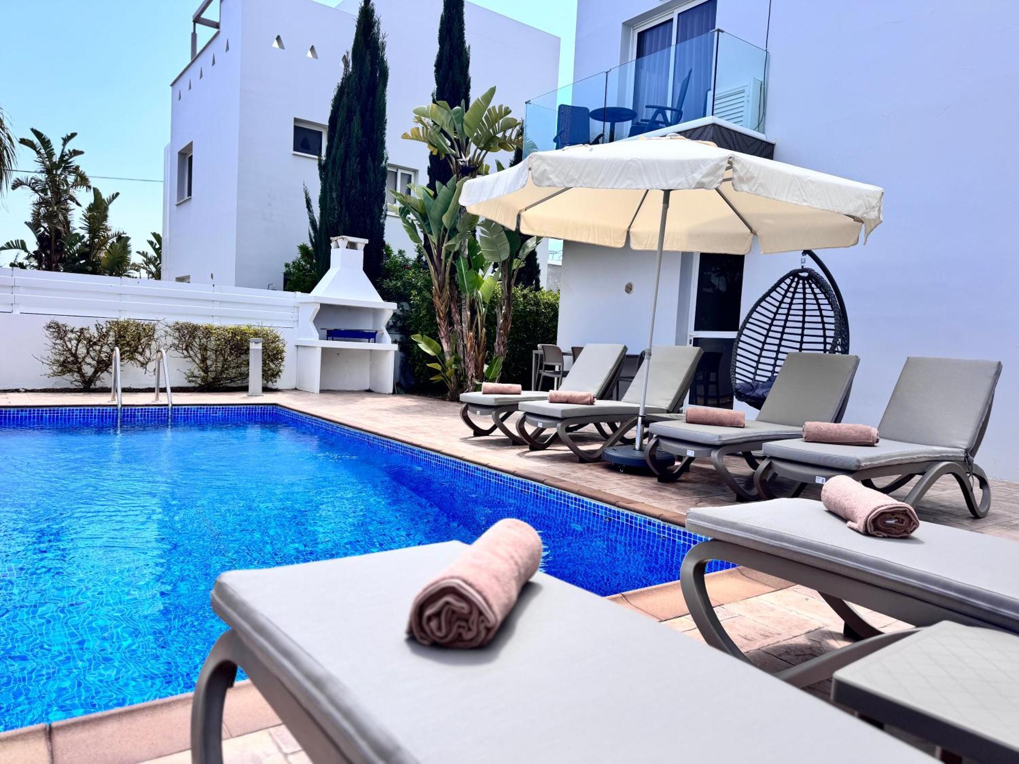 Nissini Wana Luxury Villa *